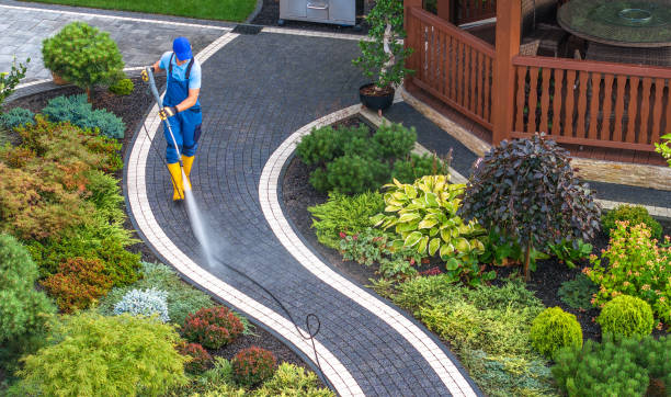 Garage Pressure Washing in Southgate, MI